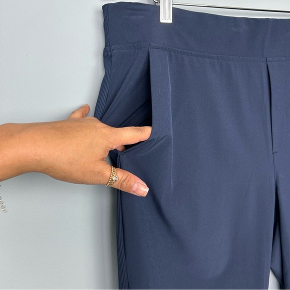 ATHLETA Brooklyn mid rise ankle pants size 16 pull on quick dry zip pockets - Picture 6 of 15